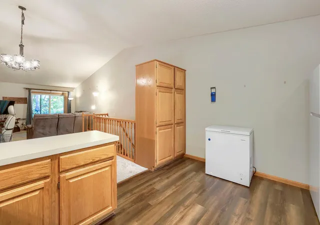 5th image of 13027 Penn Ave S, Burnsville, MN 55337 | MLS# 7119371