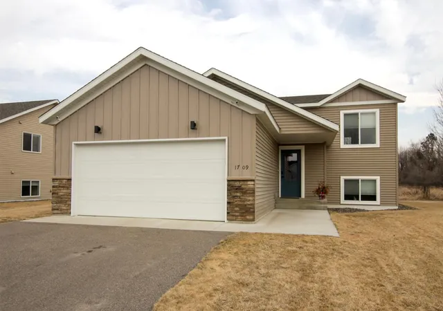 1st image of 1709 Maple Leaf Ln, Litchfield, MN 55355 | MLS# 7119373