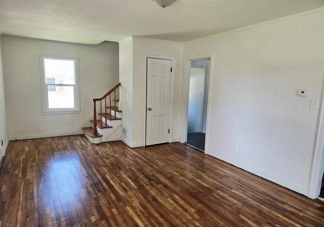 Photo 3 of Single family home for sale at 1600 4th Avenue Sw, Austin, MN 55912 | MLS# 7119376 | Listing updated on 2026-08-06
