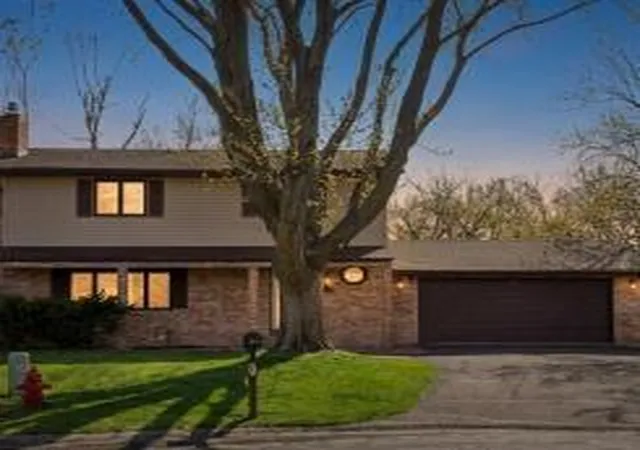 2nd image of 1912 Serendipity Ct, Saint Paul, MN 55112 | MLS# 7119381