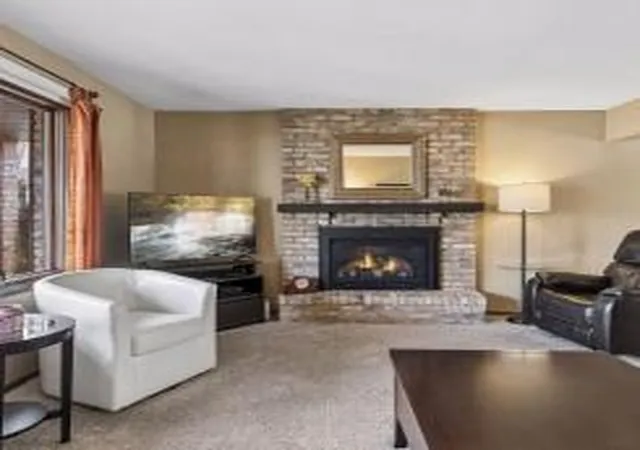 4th image of 1912 Serendipity Ct, Saint Paul, MN 55112 | MLS# 7119381