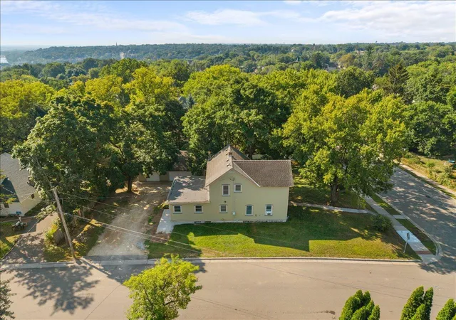 Photo 3 of Single family home for sale at 921 4th St N, Stillwater, MN 55082 | MLS# 7119382 | Listing updated on 2026-10-05