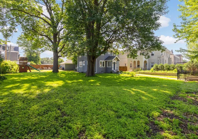 3rd image of 2213 Nicollet Ave, Minneapolis, MN 55404 | MLS# 7119385