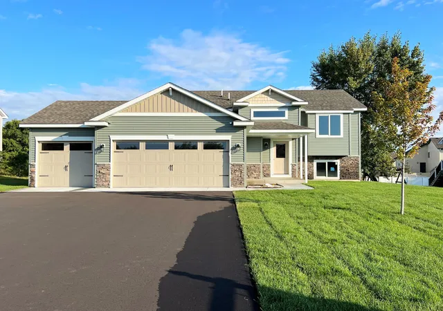 1st image of 2598 Topaz St, Saint Augusta, MN 56301 | MLS# 7119416