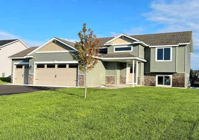 Photo 2 of Single family home for sale at 2598 Topaz St, Saint Augusta, MN 56301 | MLS# 7119416 | Listing updated on 2026-08-05