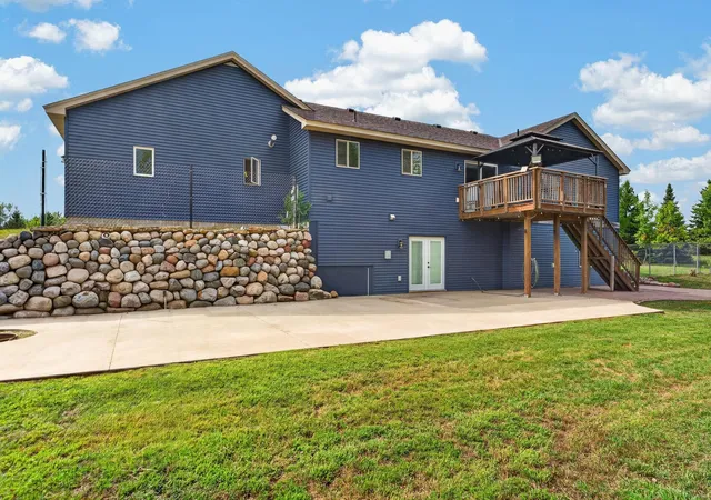 Photo 1 of Single family home for sale at 26947 102nd Street Nw, Zimmerman, MN 55398 | MLS# 7119429 | Listing updated on 2026-10-21