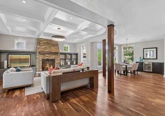 3rd image of 633 Park St E, Wayzata, MN 55391 | MLS# 7119431