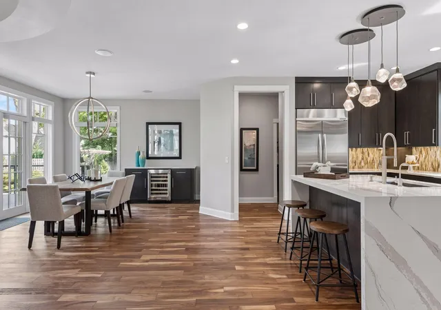 5th image of 633 Park St E, Wayzata, MN 55391 | MLS# 7119431