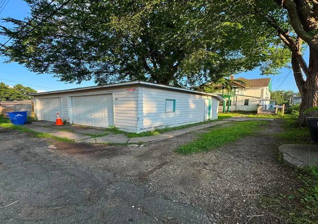Listing Photo 5 - Condo for sale in building located at 861 Cook Ave E, Saint Paul, MN 55106