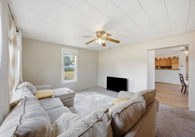 Photo 4 of Single family home for sale at 295 9th Avenue, Walcott, ND 58077 | MLS# 7119444 | Listing updated on 2026-08-27