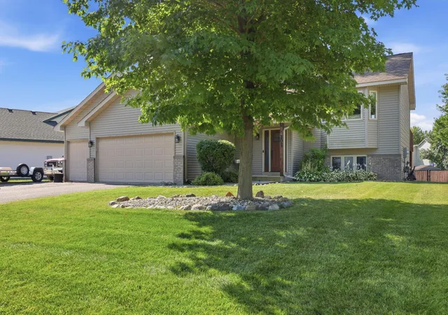 2nd image of 207 Dresden Alcove, Waverly, MN 55390 | MLS# 7119453