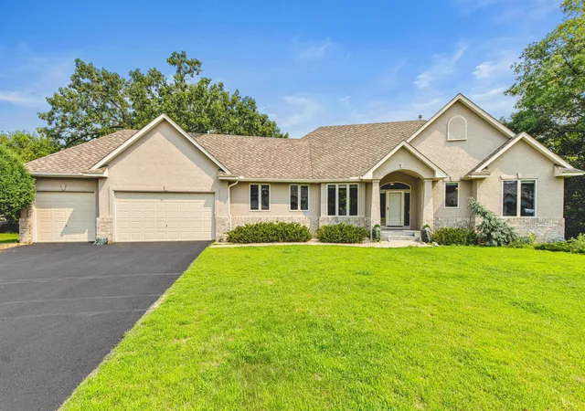 1st image of 7036 Crowne Oak Rd, Eden Prairie, MN 55344 | MLS# 7119471