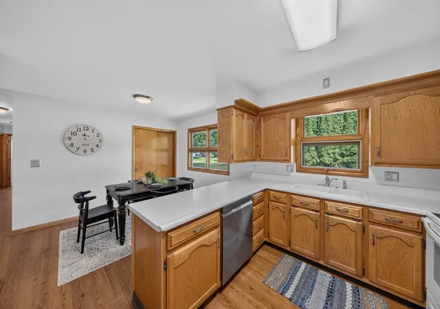 Photo 3 of Single family home for sale at 401 20th Street Sw, Rochester, MN 55902 | MLS# 7119555 | Listing updated on 2026-09-16