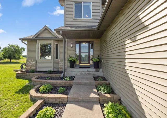 Photo 2 of Single family home for sale at 4886 241st Avenue Nw, Saint Francis, MN 55070 | MLS# 7119581 | Listing updated on 2026-09-13