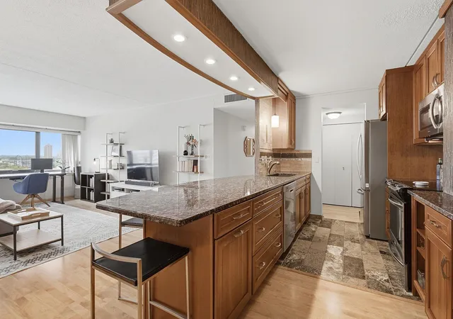 Condo for sale at 1920 S 1St St #802, Minneapolis, MN 55454 | MLS# 7119584