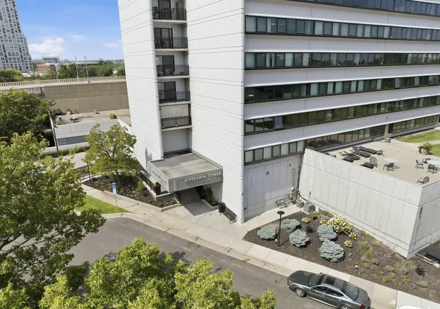 Photo 4 of Condo for sale at 1920 S 1St St #802, Minneapolis, MN 55454 | MLS# 7119584 | Listing updated on 2026-09-02