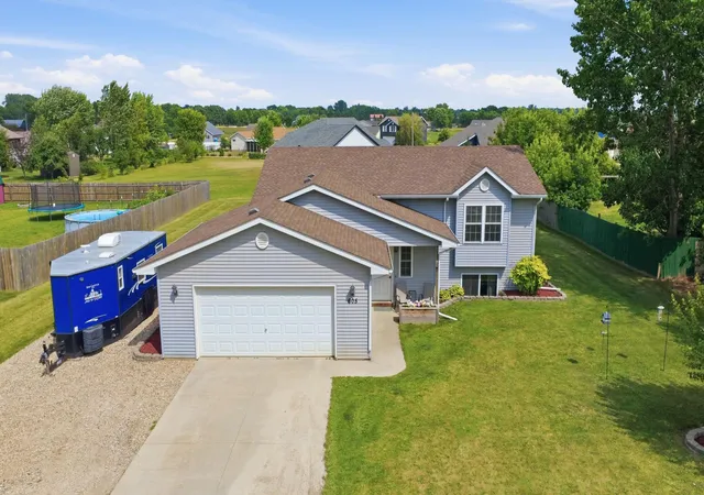 1st image of 605 W 8th Ave, Osakis, MN 56360 | MLS# 7119585