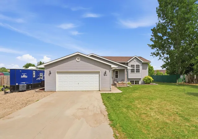 32nd image of 605 W 8th Ave, Osakis, MN 56360 | MLS# 7119585