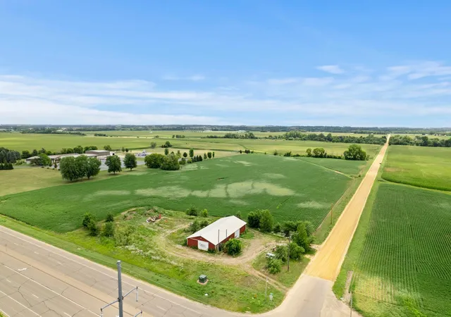 image of 21300 Flagstaff Ave, Farmington, MN 55024 | MLS# 7119684