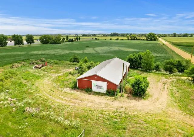 image of 21300 Flagstaff Ave, Farmington, MN 55024 | MLS# 7119684