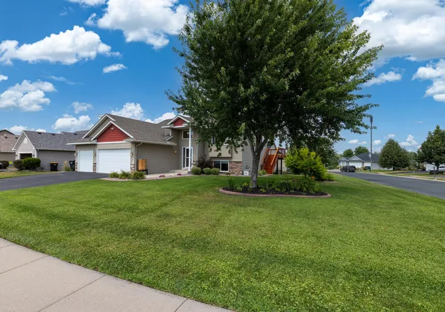 Photo 3 of Single family home for sale at 279 Kiso Ave, Shakopee, MN 55379 | MLS# 7119687 | Listing updated on 2026-10-05