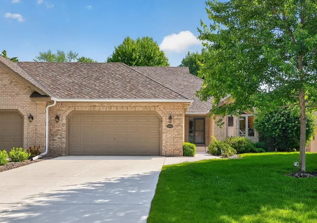 Photo 3 of Single family home for sale at 10417 Fawns Way, Eden Prairie, MN 55347 | MLS# 7119718 | Listing updated on 2026-08-05