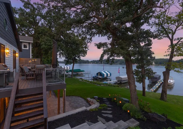 Photo 3 of Sale Pending at 6199 Sinclair Rd, Mound, MN 55364 | MLS# 7119724 | Listing updated on 2026-10-01