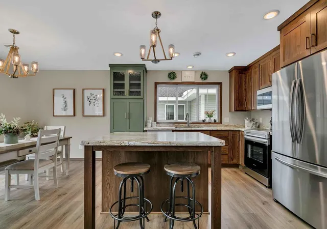 4th image of 2400 40Th Ave S, Saint Cloud, MN 56301 | MLS# 7119731