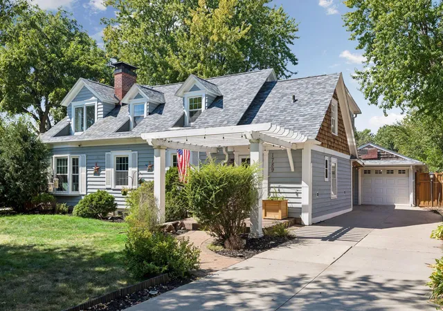 Single family home for sale at 1789 Asbury St, Falcon Heights, MN 55113 | MLS# 7119737