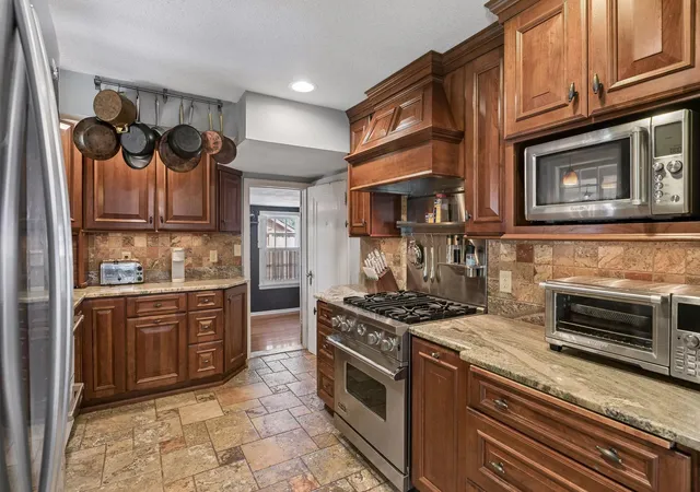 Photo 2 of Single family home for sale at 1789 Asbury St, Falcon Heights, MN 55113 | MLS# 7119737 | Listing updated on 2026-09-18