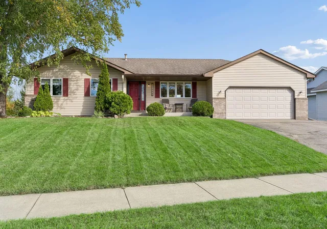 Photo 1 of Single family home for sale at 17308 Glencoe Ave, Lakeville, MN 55044 | MLS# 7119748 | Listing updated on 2026-10-04