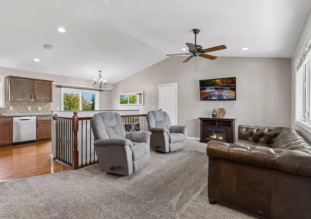 Photo 3 of Single family home for sale at 17308 Glencoe Ave, Lakeville, MN 55044 | MLS# 7119748 | Listing updated on 2026-10-04