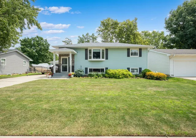 1st image of 710 4th Ave Se, Stewartville, MN 55976 | MLS# 7119755