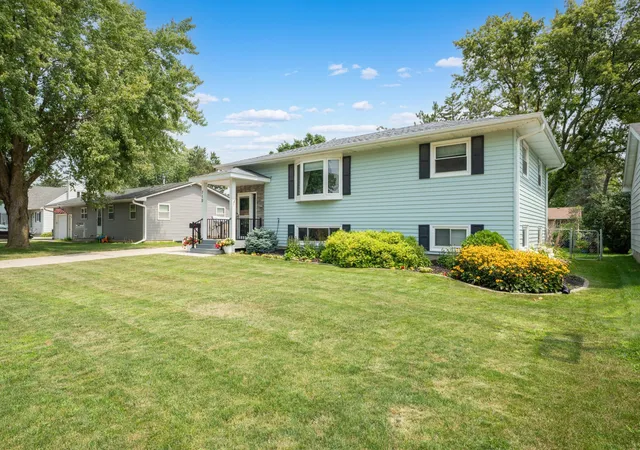 32nd image of 710 4th Ave Se, Stewartville, MN 55976 | MLS# 7119755