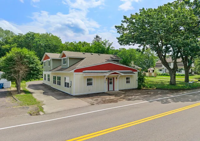 Photo 1 of Single family home for sale at 5160 Bald Eagle Ave, Saint Paul, MN 55110 | MLS# 7119767 | Listing updated on 2026-08-01