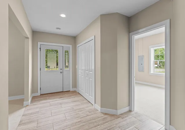 Photo 3 of Single family home for sale at 5160 Bald Eagle Ave, Saint Paul, MN 55110 | MLS# 7119767 | Listing updated on 2026-10-28