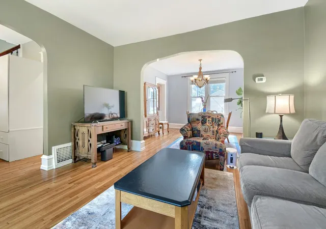 5th image of 244 Mainzer St, Saint Paul, MN 55118 | MLS# 7119782