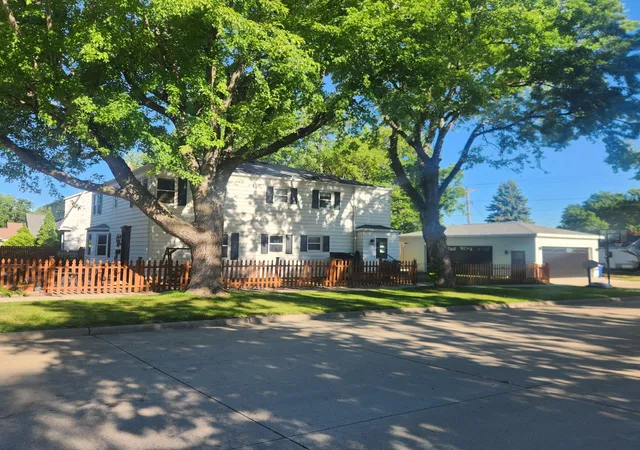 3rd image of 401 W Main St, Pipestone, MN 56164 | MLS# 7119787