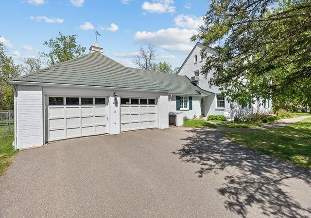 Photo 3 of Single family home for sale at 415 Bluff Ave, Brainerd, MN 56401 | MLS# 7119832 | Listing updated on 2026-08-20
