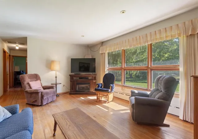 Photo 3 of Single family home for sale at 3275 Gabler Ave Se, Buffalo, MN 55313 | MLS# 7119849 | Listing updated on 2026-08-31