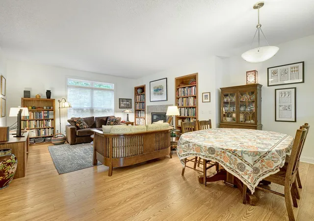 Photo 4 of Single family home for sale at 406 Duke St, Saint Paul, MN 55102 | MLS# 7119850 | Listing updated on 2026-10-06