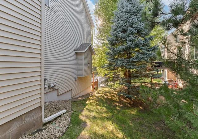 5th image of 1517 Deerwood Bnd, Saint Paul, MN 55122 | MLS# 7119863