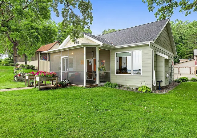 Photo 1 of Single family home for sale at 28471 Cliffwood Rd, Paynesville, MN 56362 | MLS# 7119909 | Listing updated on 2026-09-04