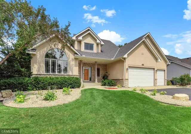 1st image of 6911 Cambridge Rd, Shakopee, MN 55379 | MLS# 7119939