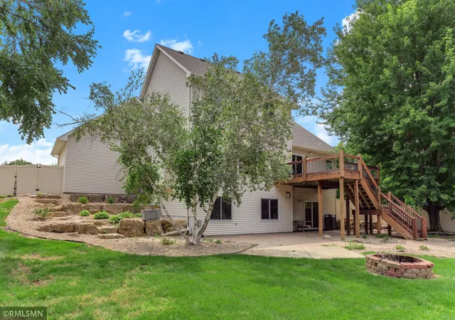 3rd image of 6911 Cambridge Rd, Shakopee, MN 55379 | MLS# 7119939