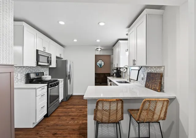 Photo 3 of Single family home for sale at 2733 Louisiana Ave S, Minneapolis, MN 55426 | MLS# 7119949 | Listing updated on 2026-09-03
