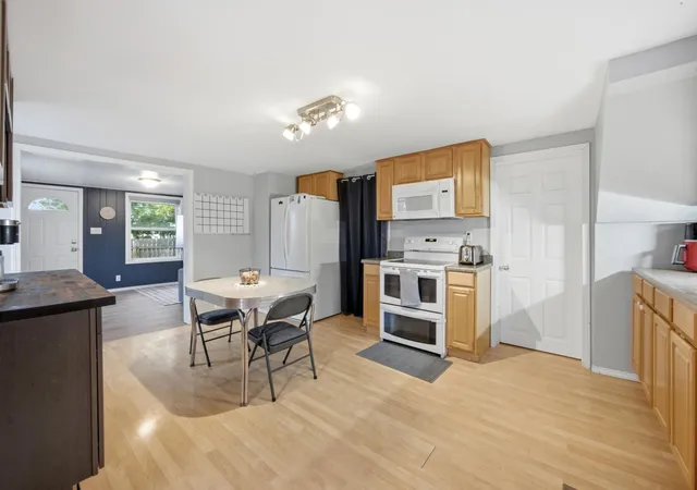 5th image of 1502 2Nd Ave N, Moorhead, MN 56560 | MLS# 7119956