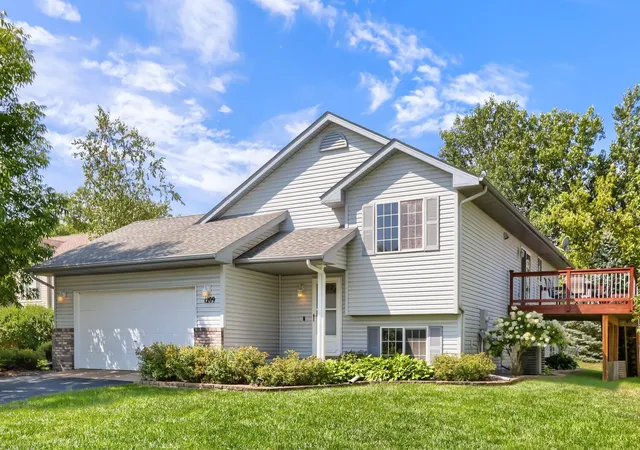Photo 2 of Single family home for sale at 1209 Roberts Rd, Buffalo, MN 55313 | MLS# 7119975 | Listing updated on 2026-09-21