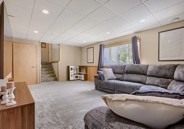 Photo 4 of Single family home for sale at 1209 Roberts Rd, Buffalo, MN 55313 | MLS# 7119975 | Listing updated on 2026-09-21