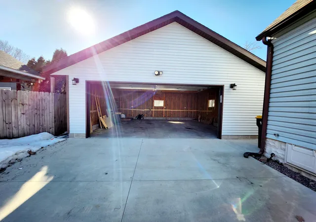 4th image of 1043 4Th Ave Se, Rochester, MN 55904 | MLS# 7119985